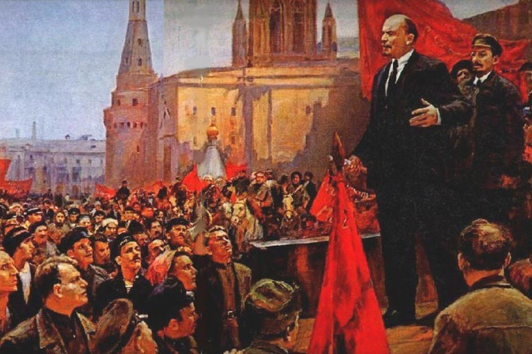 7 ноября, воскресенье: день проведения военного парада на красной площади в 1941 году, день октябрьской революции 1917 года в россии, дедовские плачи