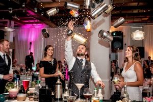 «Бармен шоу на праздник: как удивить гостей и сделать событие незабываемым»