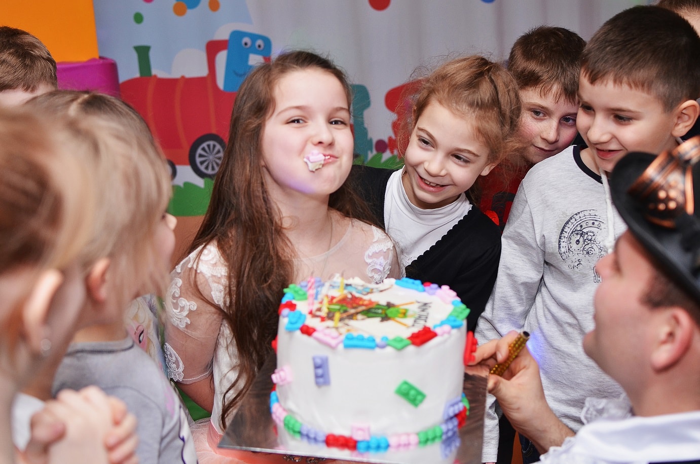 Прикольные конкурсы на день рождения для детей и взрослых