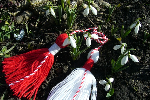 1 марта - болгарский праздник мартеница - страна мам