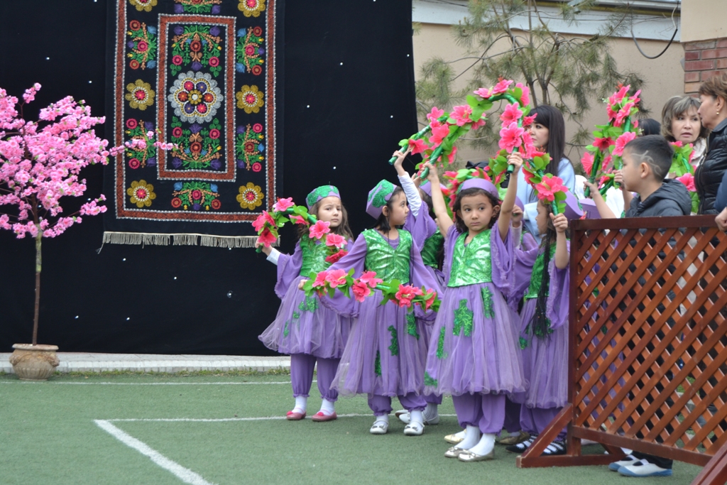 Таджикский навруз картинки. Навруз праздник весны в Узбекистане. Навруз 2022 Узбекистан. Навруз байрам в Узбекистане. Дети и Навруз в Узбекистане.
